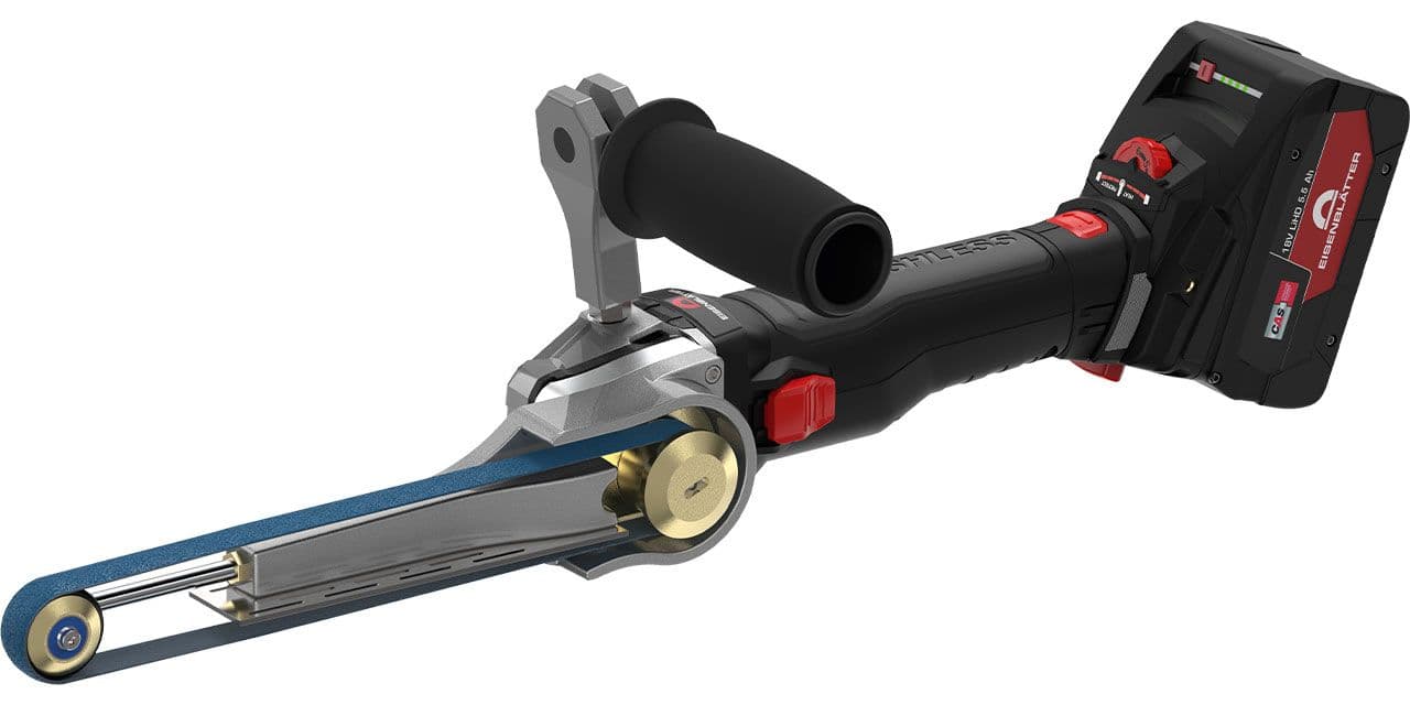 Kit de base BAND-IT AKKU BRUSHLESS en mallette, comprenant une station de charge et 2 batteries.