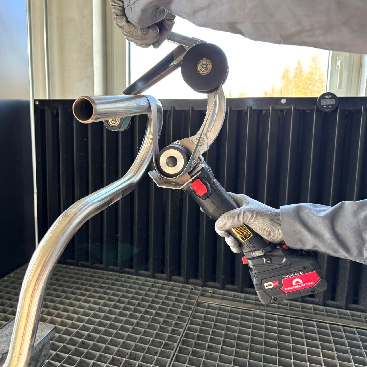 Macchina base TOPRAIL AKKU BRUSHLESS in valigetta, senza batterie, stazione di ricarica e utensili 7