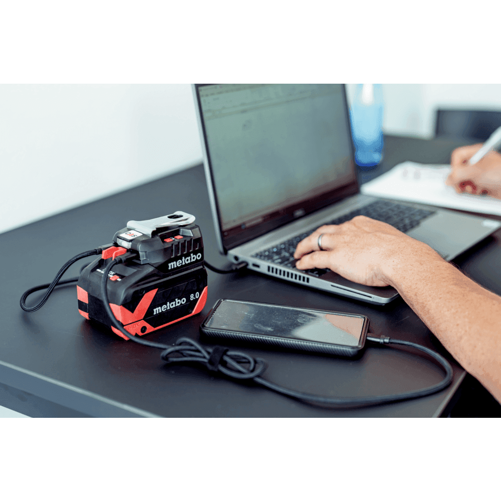 PC 18-65 (600409000) Power Charger 4