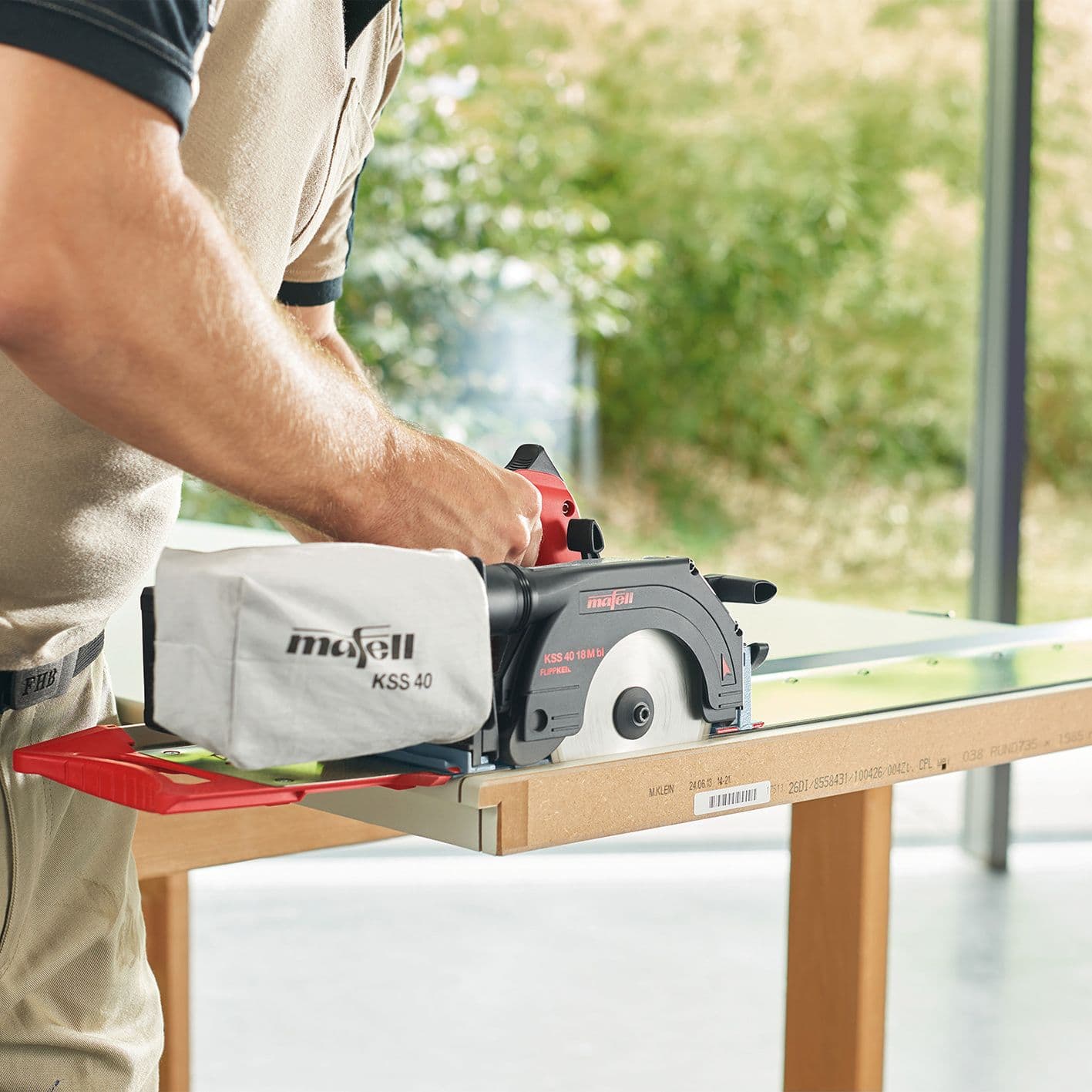 Cordless Cross-Cutting System KSS 40 18M bl PURE in T-MAX 5